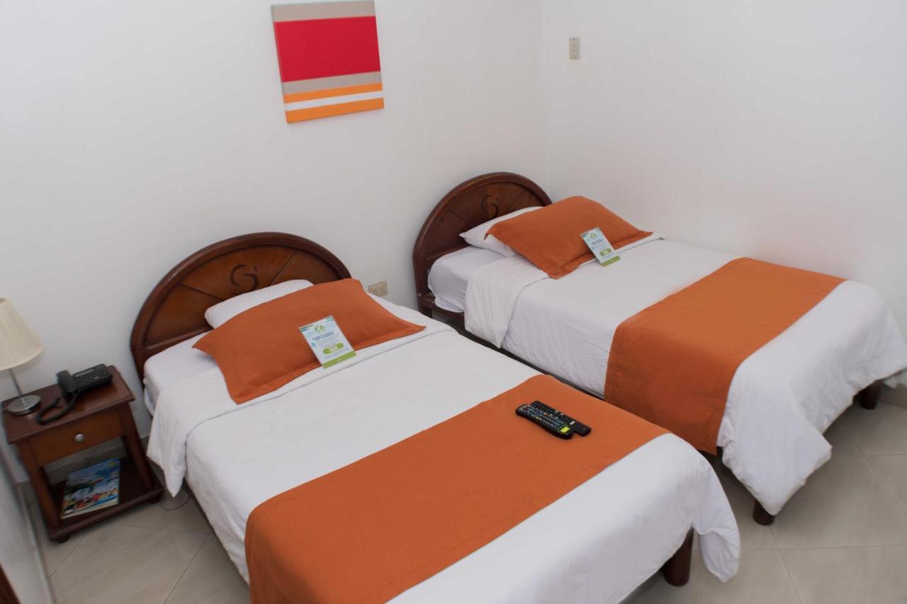 Castell - Cerca Del Aeropuerto Hotel