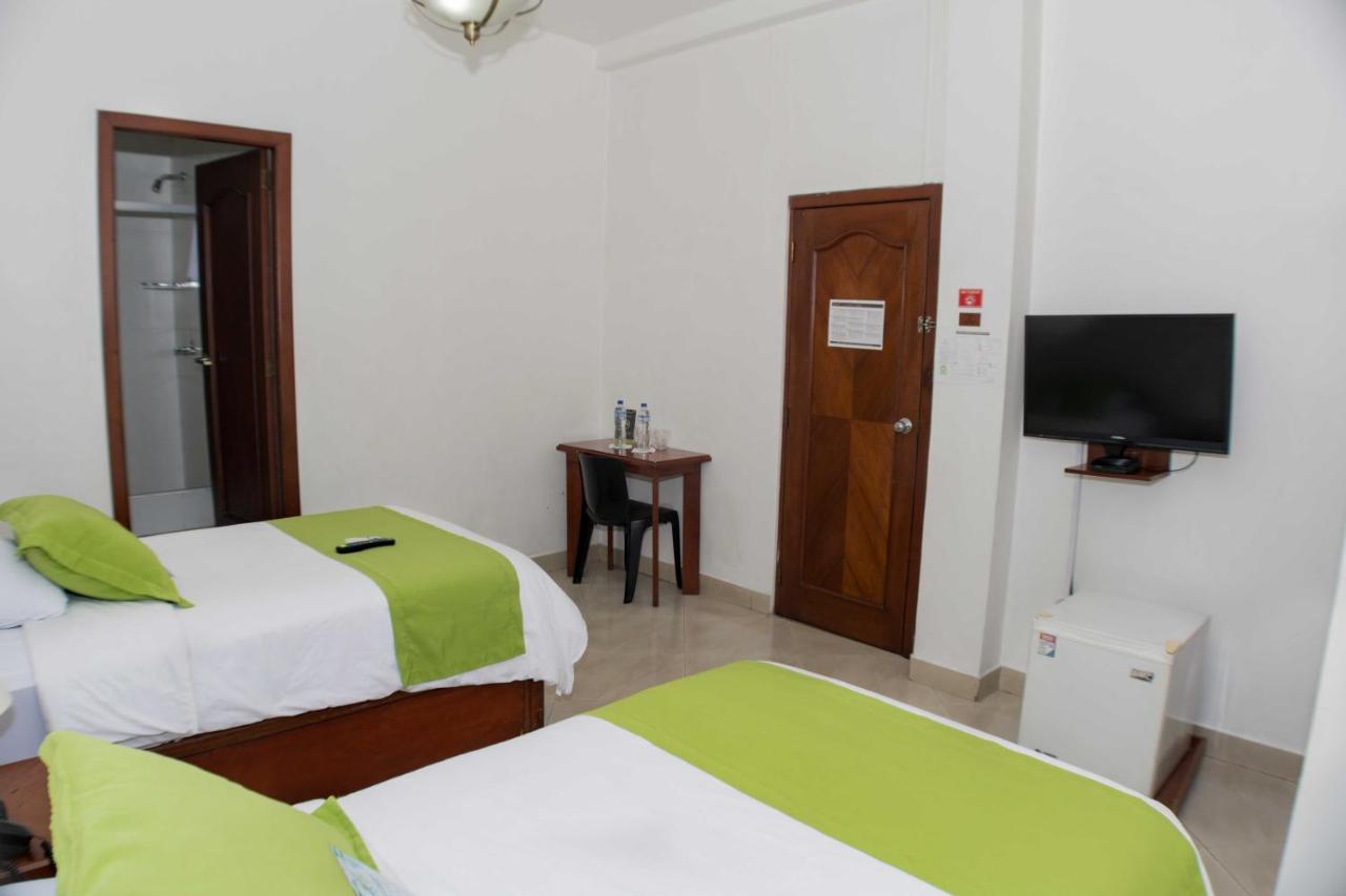 Hotel Castell - Cerca Del Aeropuerto 4*